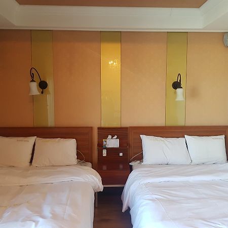 בוריאונג Zenith Hotel מראה חיצוני תמונה